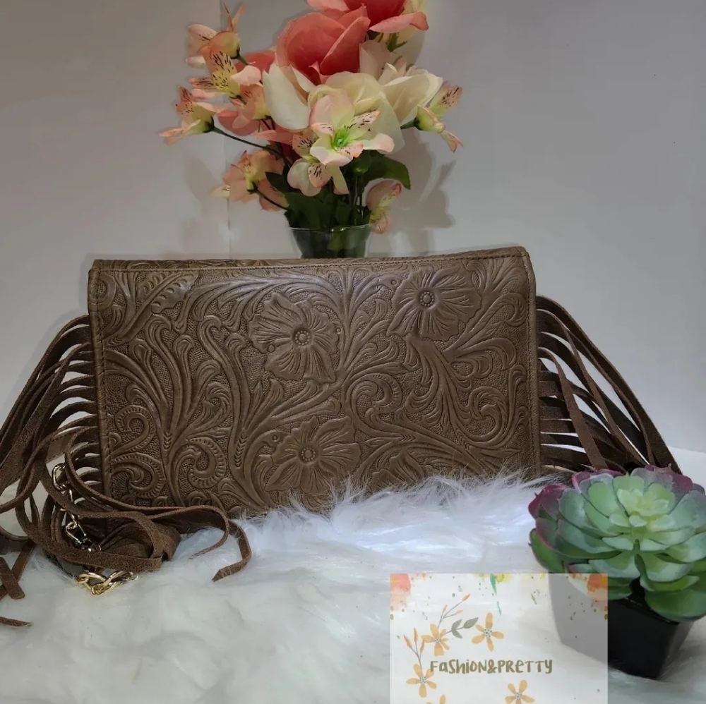 Handbag - Picture 3 of 5